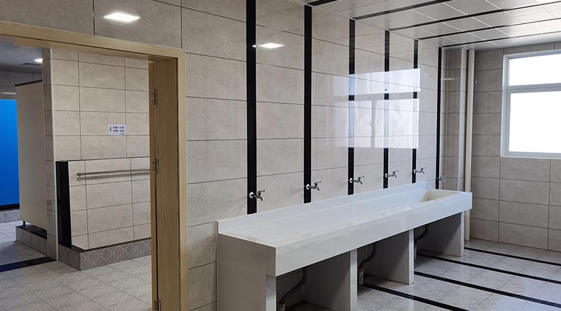 息县高中讲授楼洗漱间