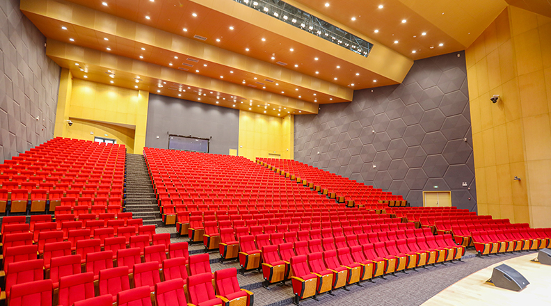 息县高中综合楼会堂